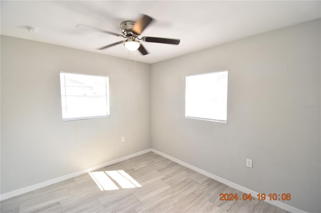 For Rent: $1,650 (2 beds, 1 baths, 858 Square Feet)