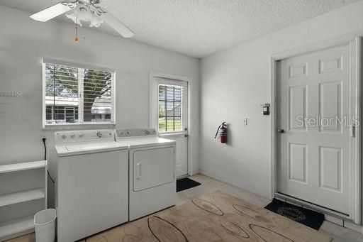 For Sale: $229,900 (2 beds, 2 baths, 1144 Square Feet)