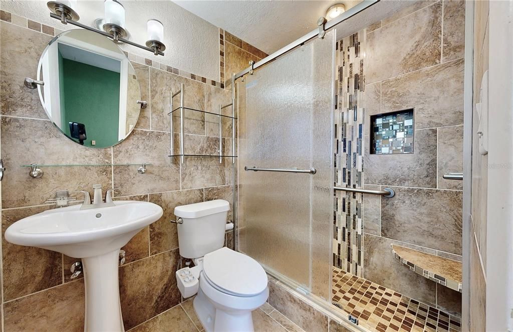 待售: $370,000 (3 贝兹, 2 浴室, 1588 平方英尺)