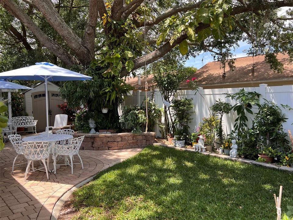 Recently Sold: $350,000 (3 beds, 2 baths, 1846 Square Feet)