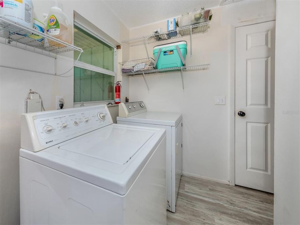 For Sale: $309,000 (2 beds, 2 baths, 1132 Square Feet)