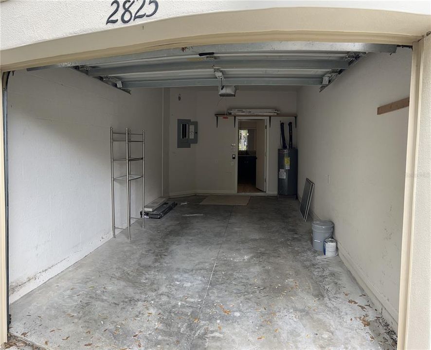 For Rent: $2,250 (3 beds, 2 baths, 1718 Square Feet)
