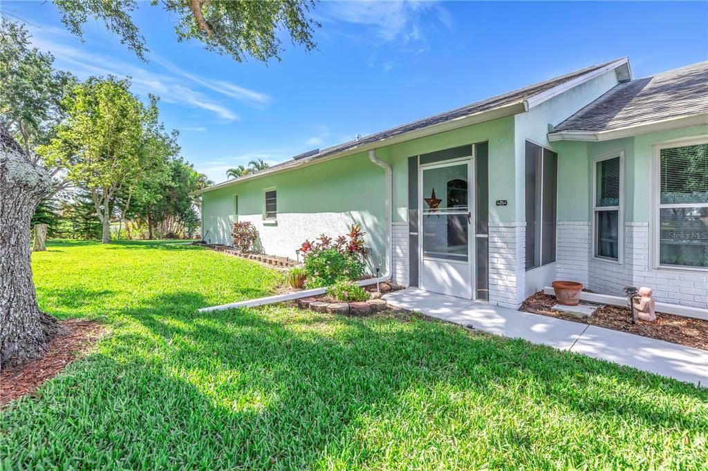 For Sale: $535,000 (4 beds, 2 baths, 1827 Square Feet)