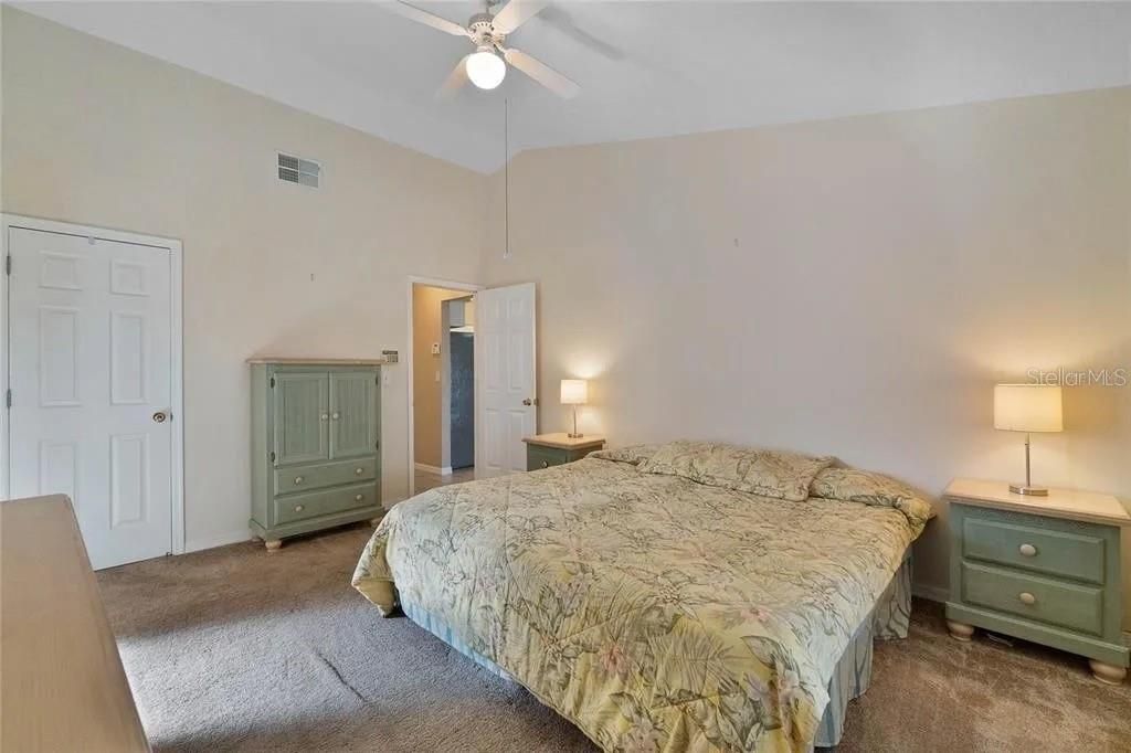 En Renta: $2,400 (3 camas, 2 baños, 1368 Pies cuadrados)
