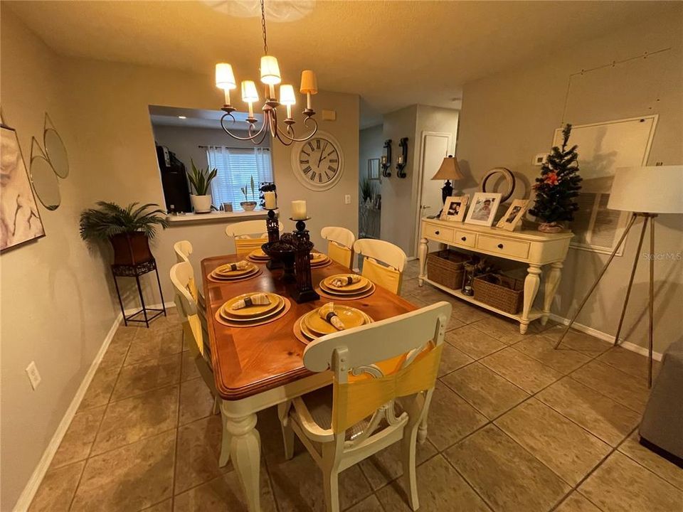 For Sale: $244,990 (2 beds, 2 baths, 1013 Square Feet)