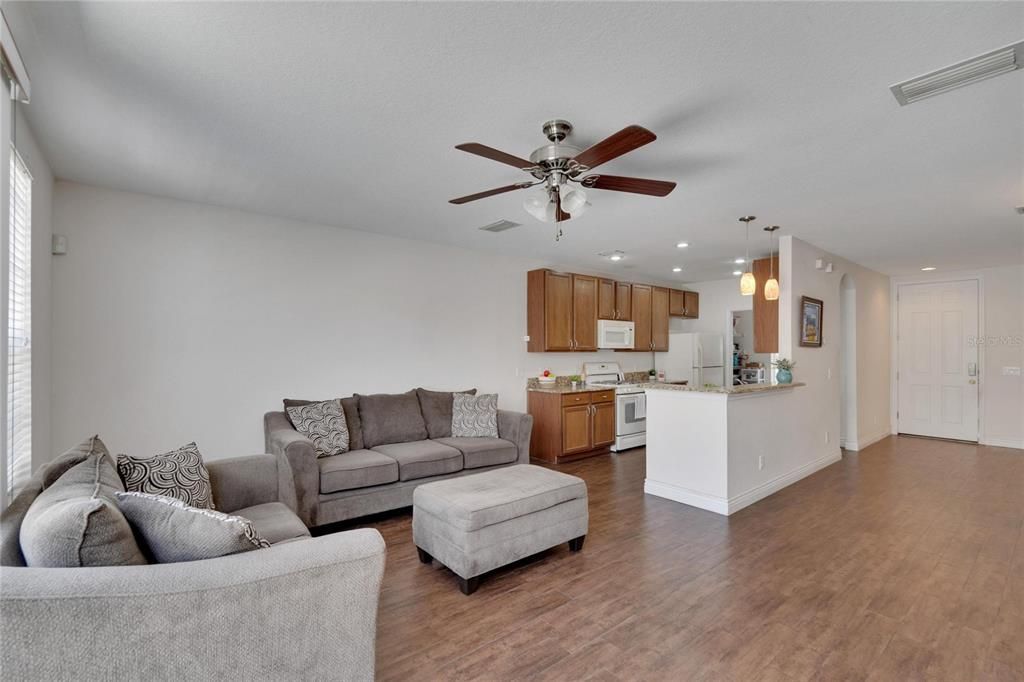 For Sale: $360,000 (3 beds, 2 baths, 1540 Square Feet)