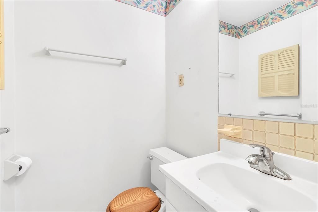 最近售出: $175,000 (2 贝兹, 2 浴室, 1422 平方英尺)