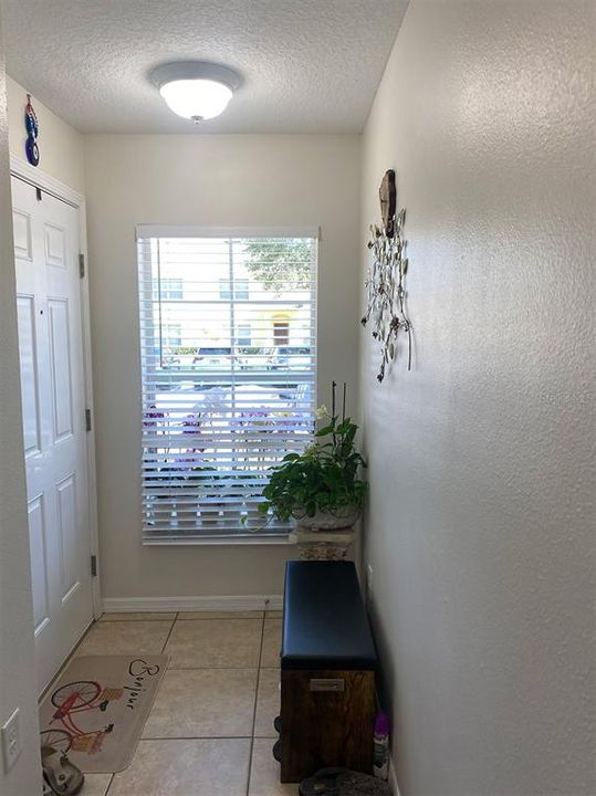 For Sale: $229,900 (2 beds, 2 baths, 1561 Square Feet)