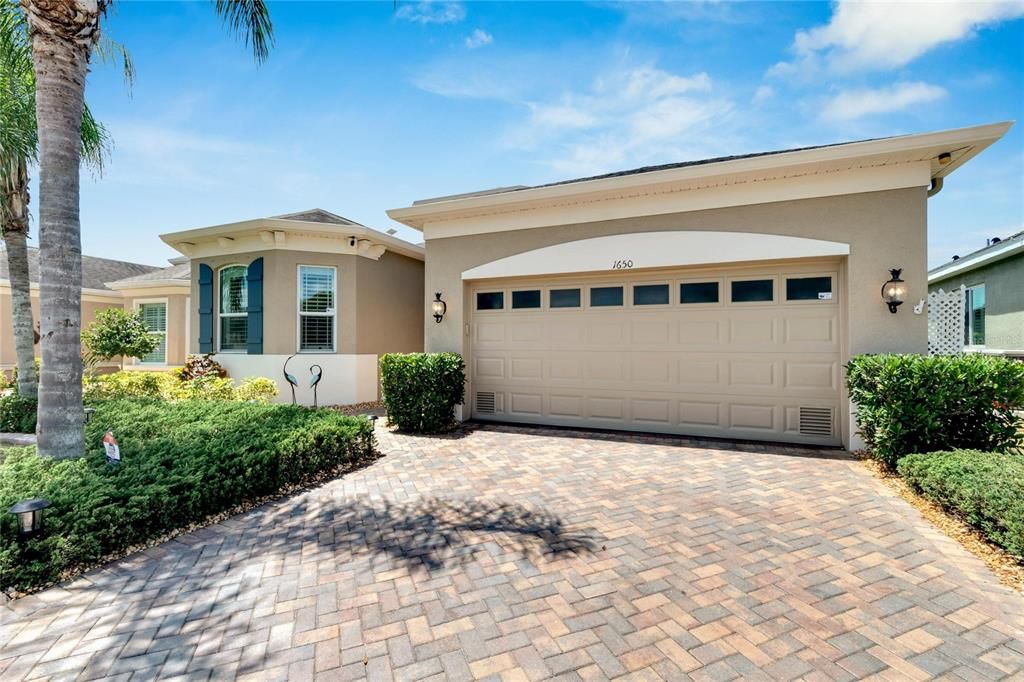 Active With Contract: $549,400 (3 beds, 2 baths, 2159 Square Feet)