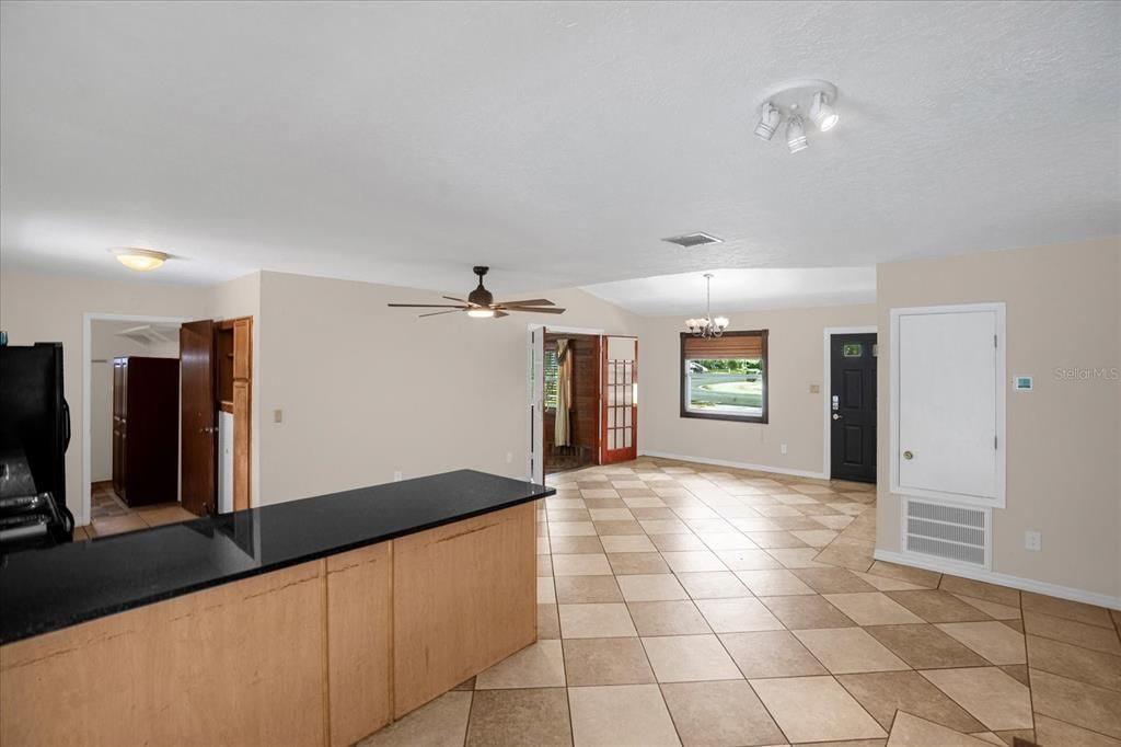 Active With Contract: $324,900 (3 beds, 2 baths, 1502 Square Feet)