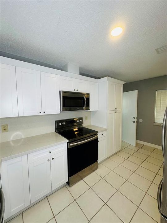 For Sale: $259,900 (2 beds, 2 baths, 1632 Square Feet)