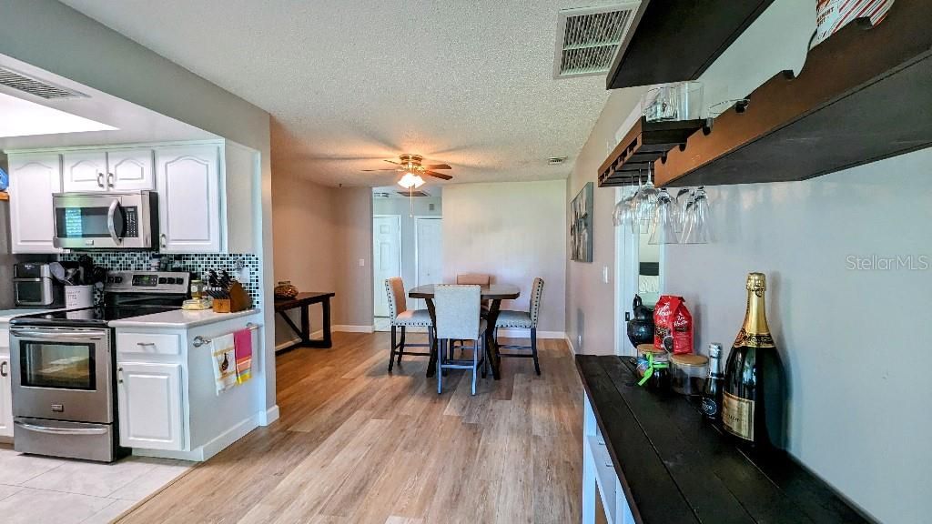 For Sale: $449,500 (2 beds, 2 baths, 1500 Square Feet)