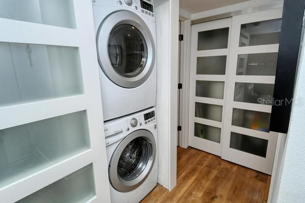 Full Sized Washer-Dryer