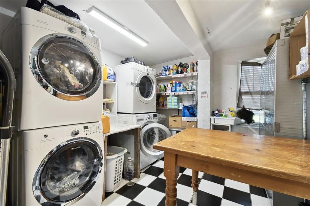 2 Full sets of washers and dryers