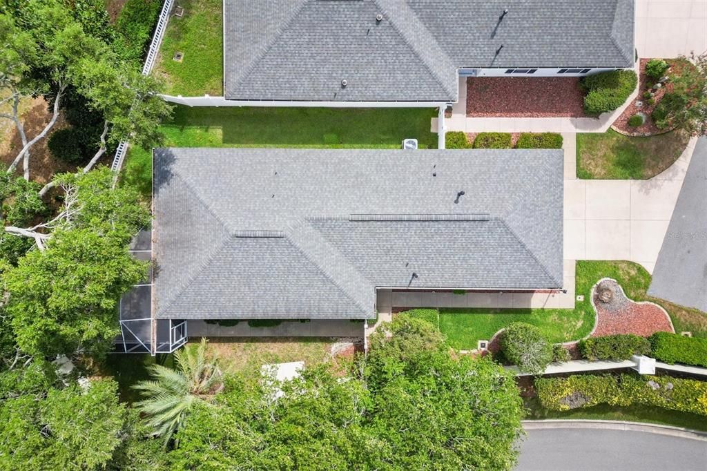 ROOFTOP VIEW SHOWING ALL THE GREEN SURROUNDING THIS VILLA