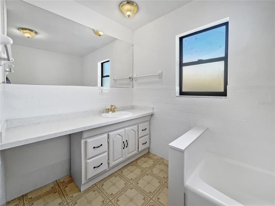 For Sale: $404,000 (3 beds, 2 baths, 2019 Square Feet)
