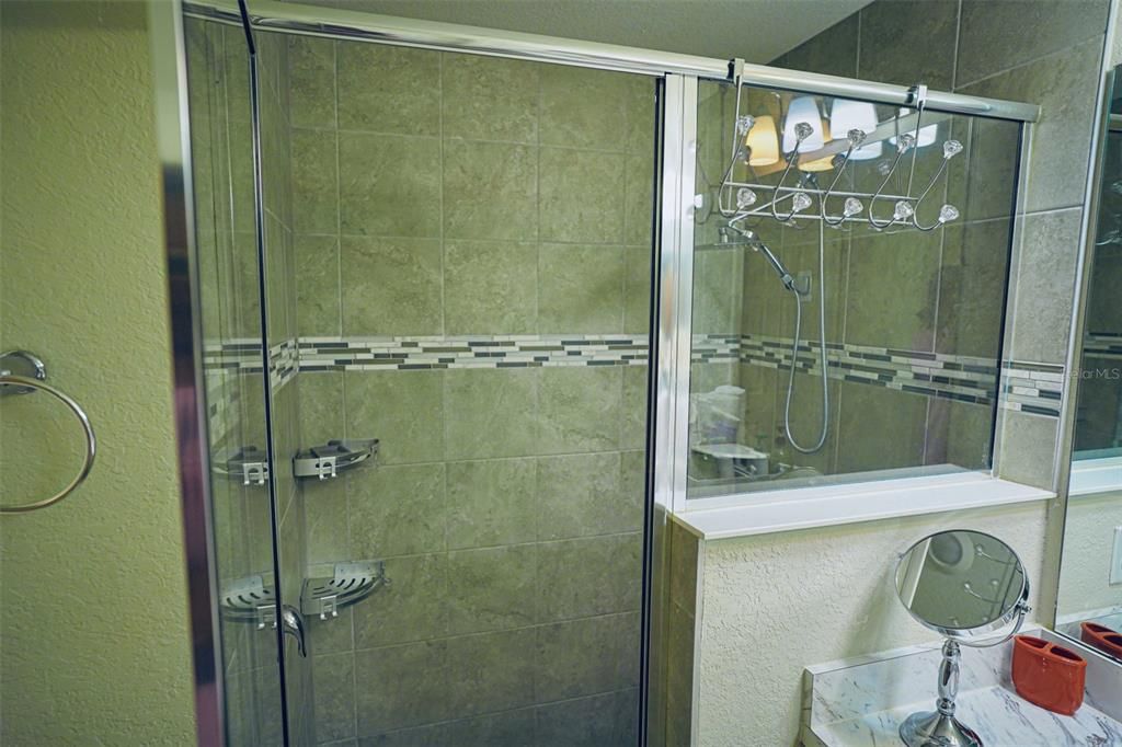 待售: $449,000 (3 贝兹, 2 浴室, 2005 平方英尺)
