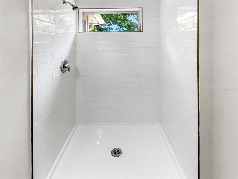 待售: $320,000 (3 贝兹, 2 浴室, 1685 平方英尺)