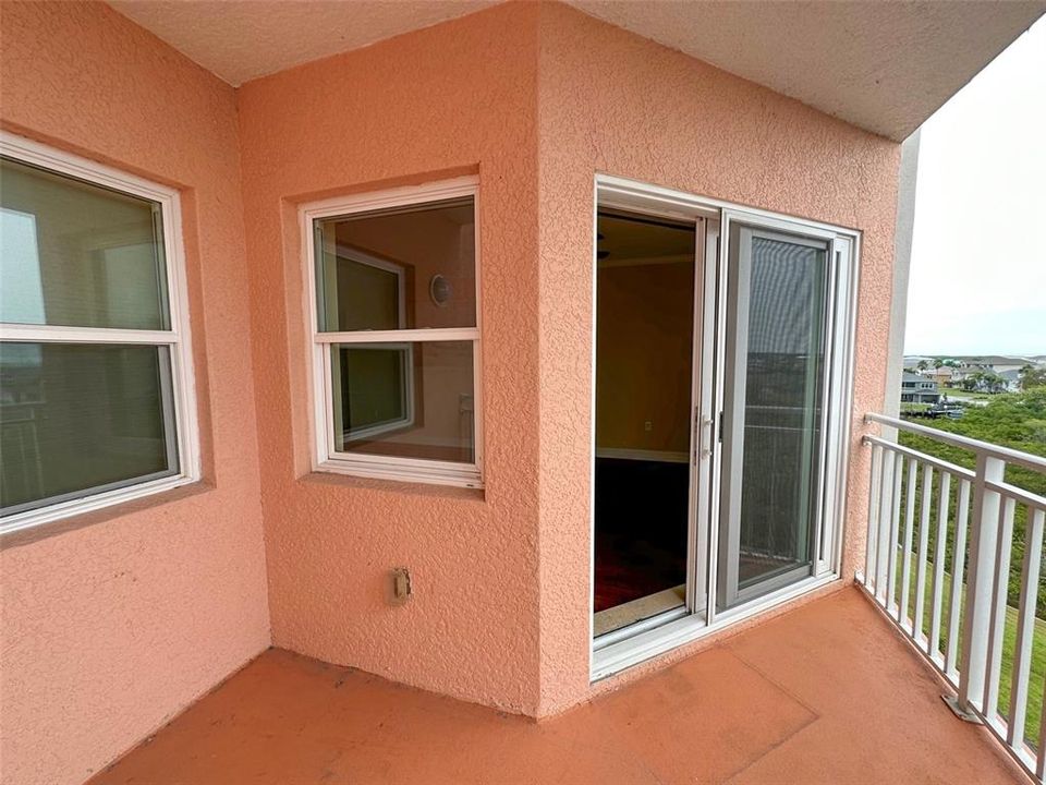 For Rent: $1,700 (2 beds, 2 baths, 1287 Square Feet)