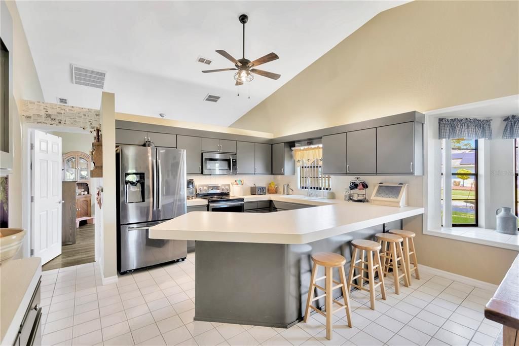 For Sale: $485,000 (4 beds, 2 baths, 2688 Square Feet)