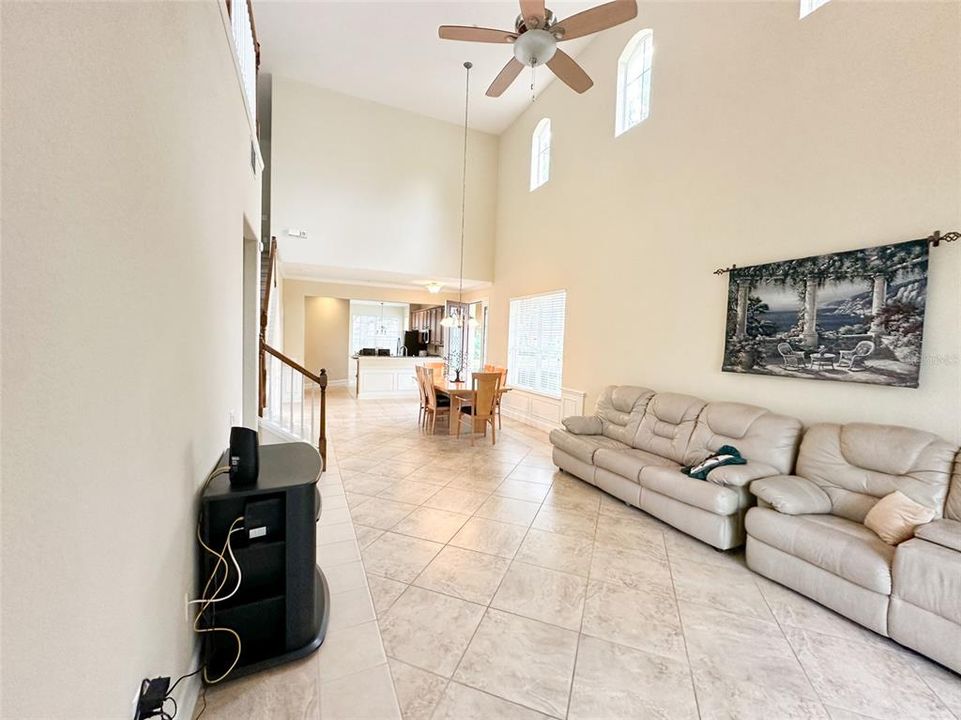 For Sale: $485,000 (3 beds, 2 baths, 2369 Square Feet)