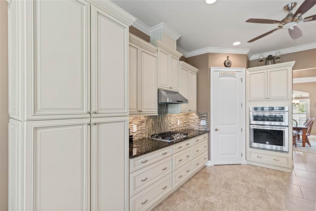 Walk-in Pantry and Ample Cabinets for all your Storage Needs