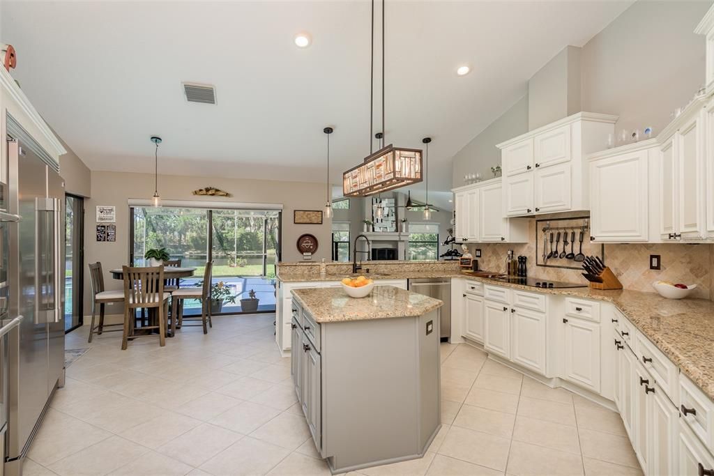 Active With Contract: $949,000 (4 beds, 3 baths, 3006 Square Feet)