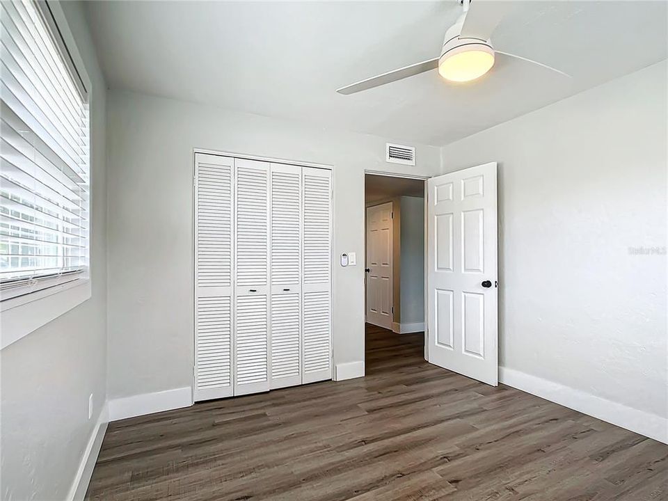 For Sale: $475,000 (3 beds, 2 baths, 1196 Square Feet)