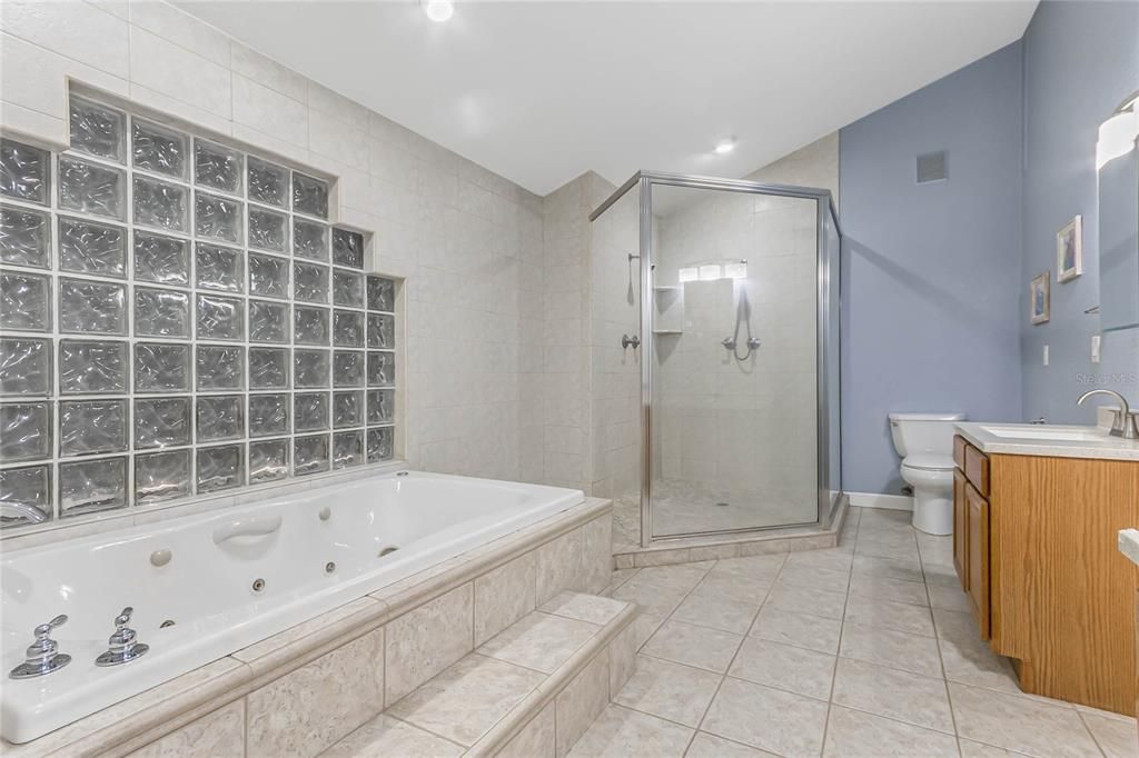 最近售出: $524,900 (4 贝兹, 2 浴室, 3086 平方英尺)