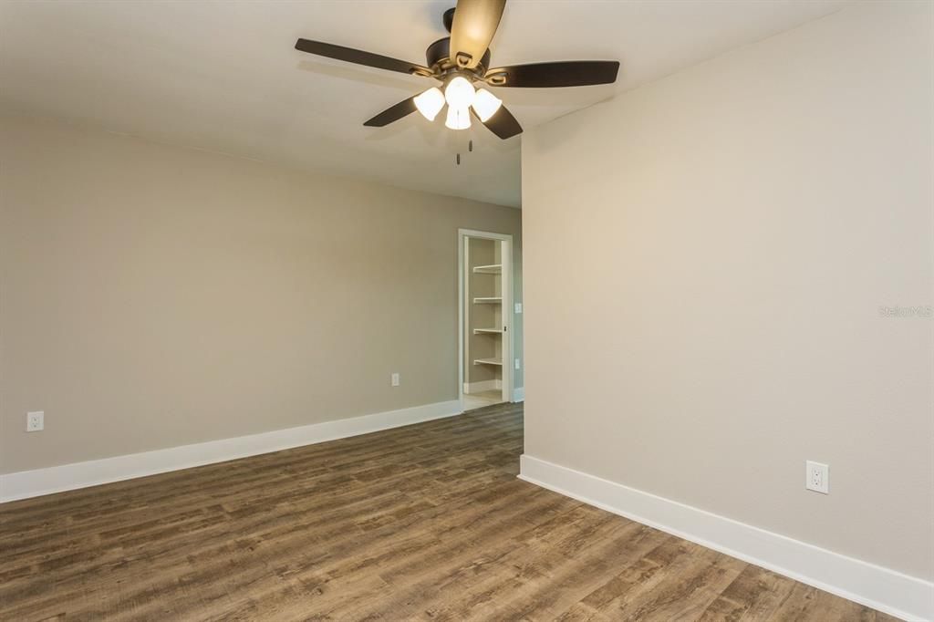 Active With Contract: $435,000 (3 beds, 2 baths, 2208 Square Feet)