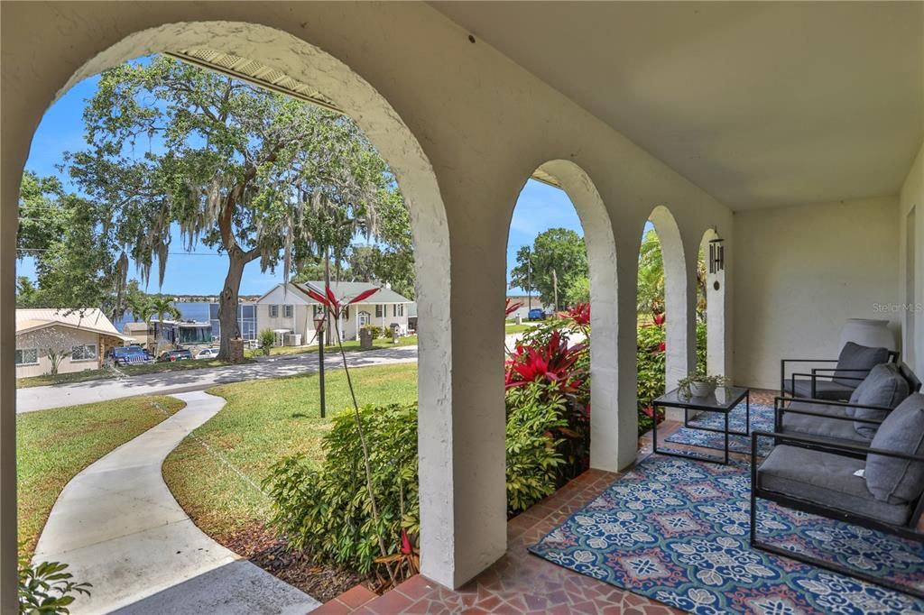 Active With Contract: $499,000 (3 beds, 2 baths, 2526 Square Feet)