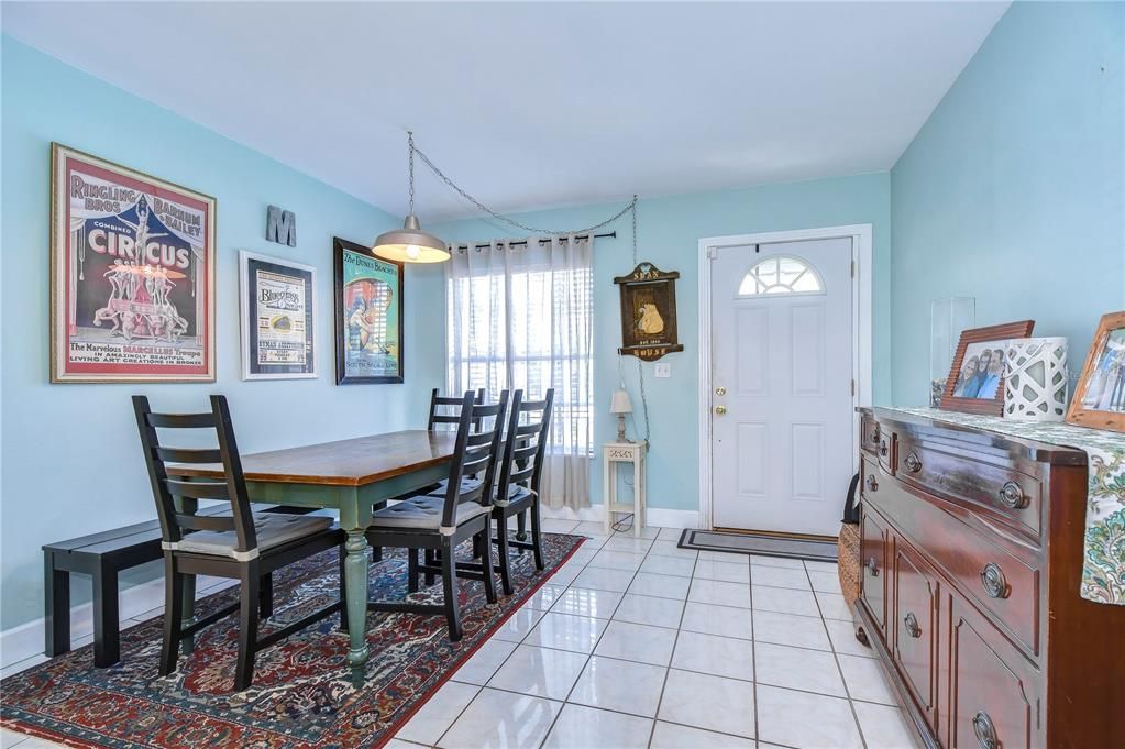 For Sale: $399,900 (4 beds, 2 baths, 1477 Square Feet)