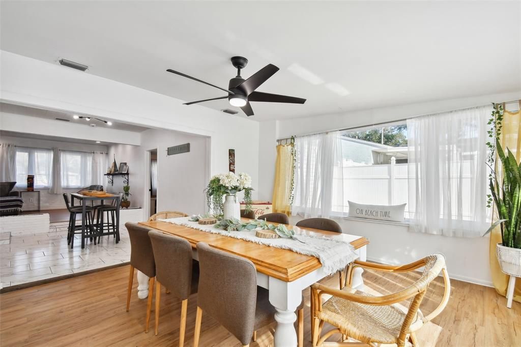 Active With Contract: $469,000 (3 beds, 2 baths, 1807 Square Feet)