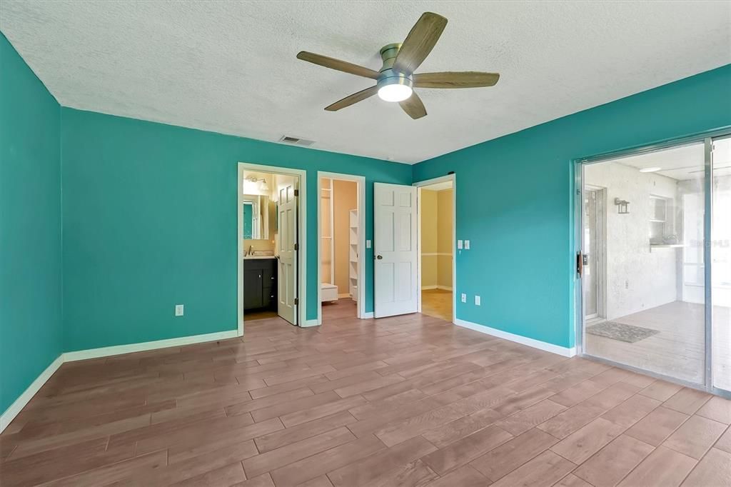 For Sale: $309,000 (3 beds, 2 baths, 1444 Square Feet)