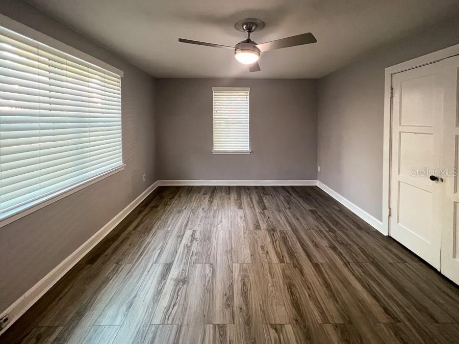 For Rent: $1,800 (2 beds, 1 baths, 1020 Square Feet)