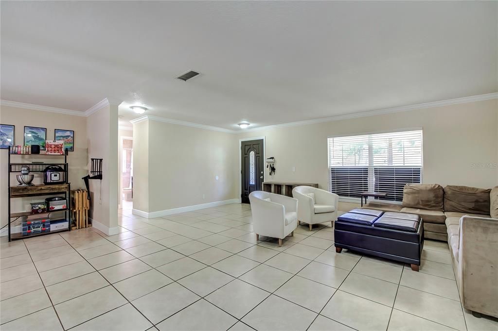 For Sale: $439,900 (4 beds, 2 baths, 2019 Square Feet)