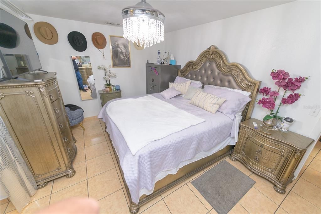 En Venta: $380,000 (3 camas, 2 baños, 1660 Pies cuadrados)