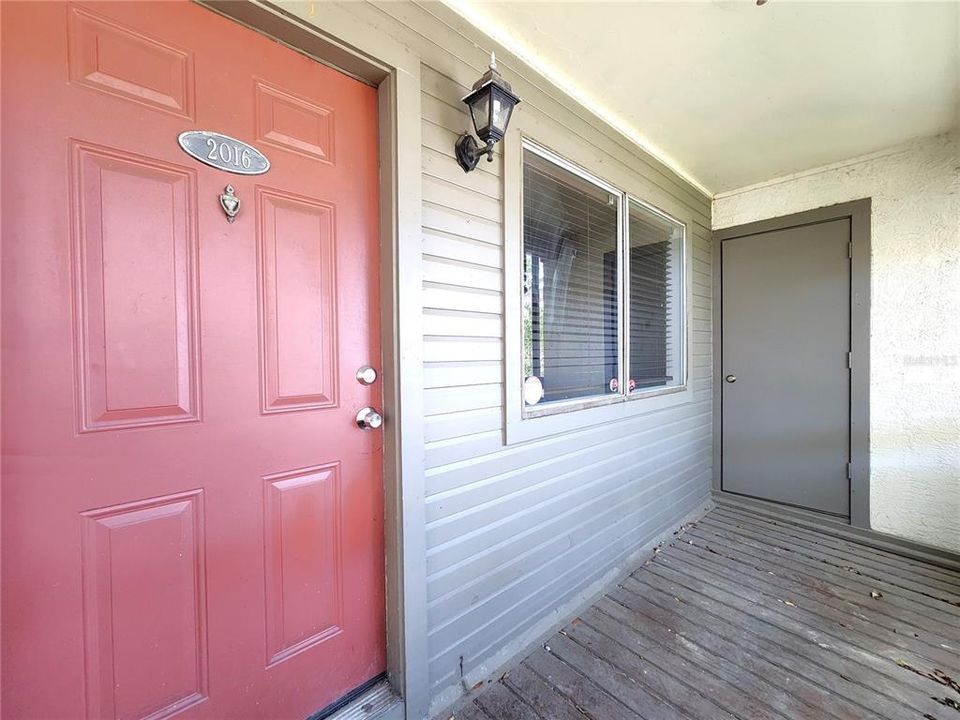 For Sale: $230,000 (2 beds, 2 baths, 1028 Square Feet)