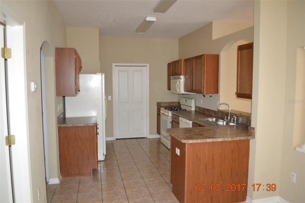 Recently Rented: $2,195 (2 beds, 2 baths, 1661 Square Feet)