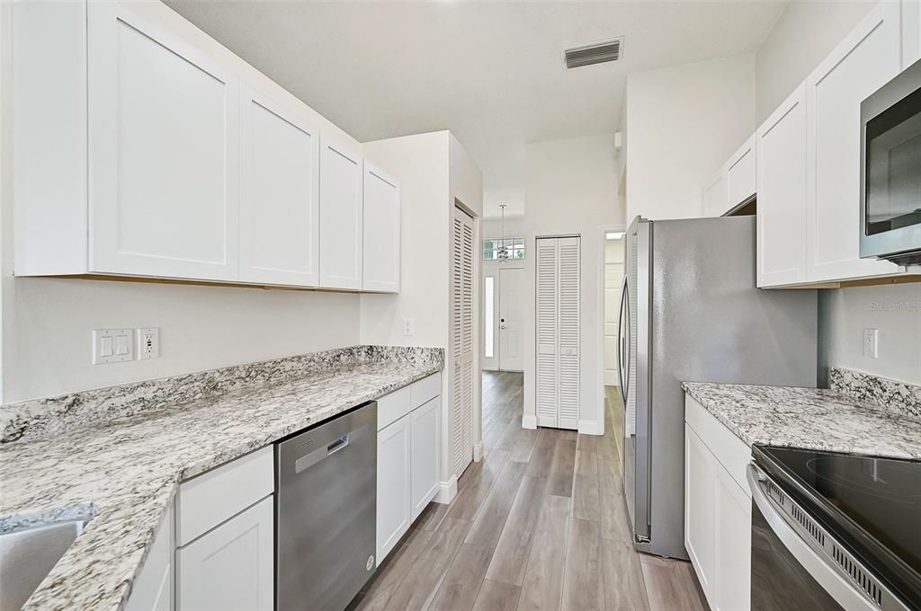 Active With Contract: $459,900 (3 beds, 2 baths, 1774 Square Feet)
