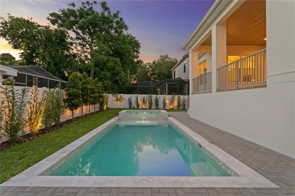 Recently Sold: $2,359,000 (5 beds, 4 baths, 4105 Square Feet)