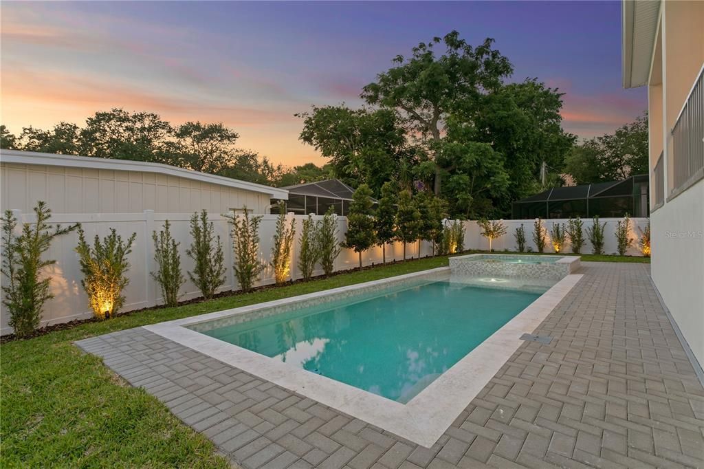 Recently Sold: $2,359,000 (5 beds, 4 baths, 4105 Square Feet)