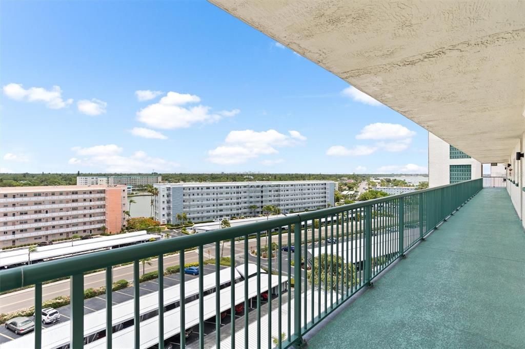 Active With Contract: $449,000 (2 beds, 2 baths, 1450 Square Feet)