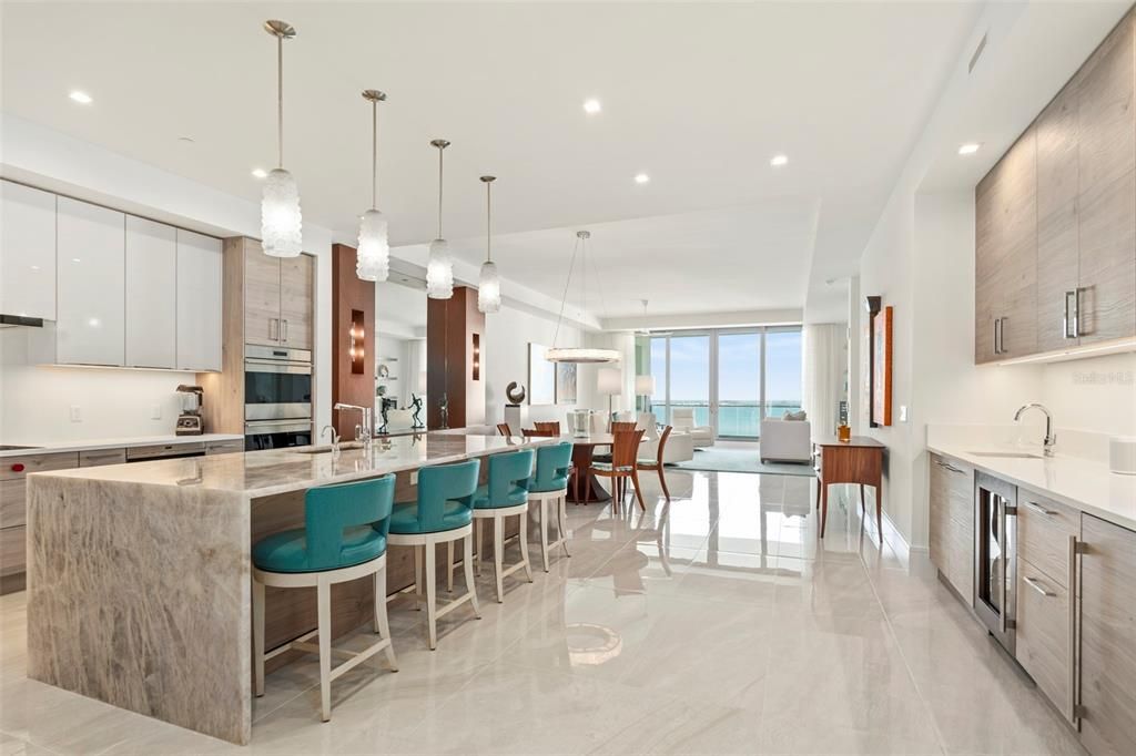 Active With Contract: $4,600,000 (3 beds, 3 baths, 2984 Square Feet)