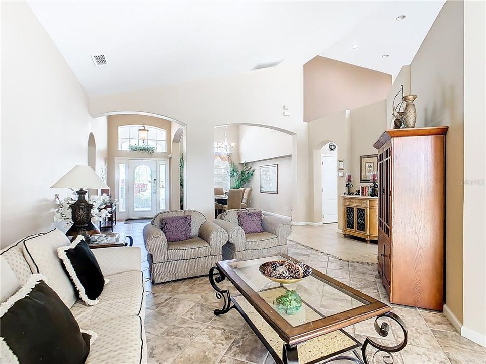 For Sale: $699,000 (5 beds, 3 baths, 3889 Square Feet)