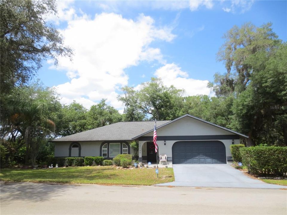 Active With Contract: $349,900 (3 beds, 2 baths, 2106 Square Feet)