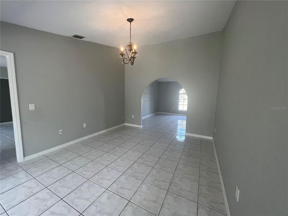 For Rent: $2,150 (3 beds, 2 baths, 2432 Square Feet)