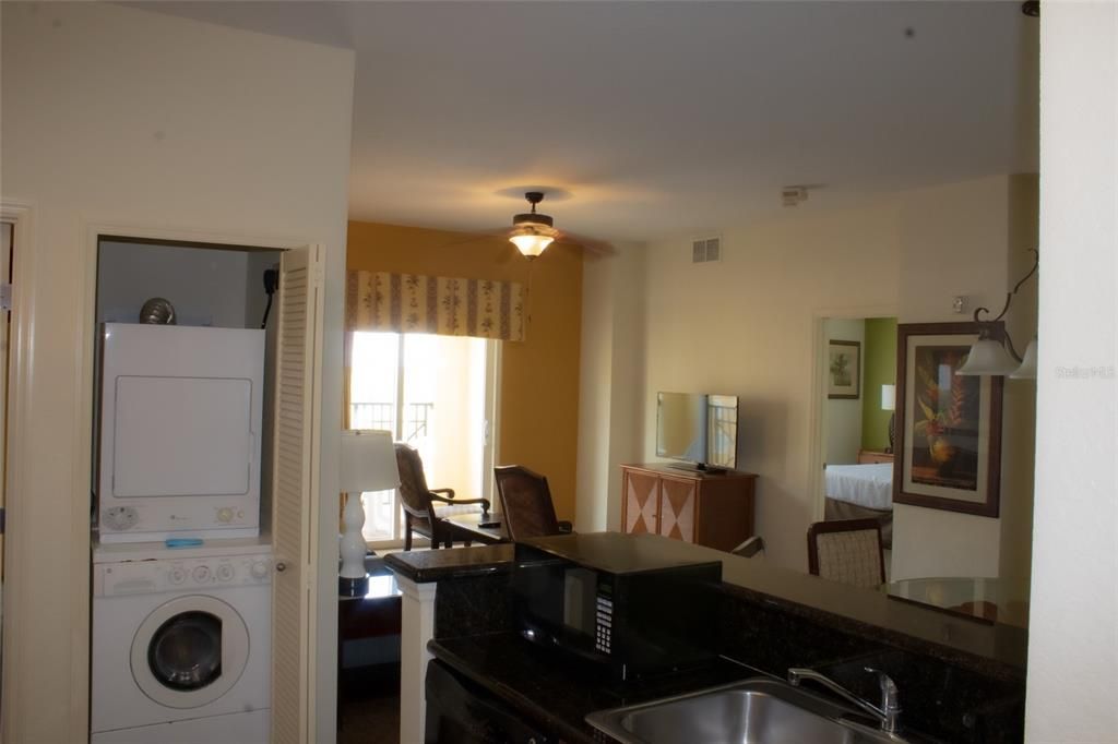 Active With Contract: $214,950 (2 beds, 2 baths, 1060 Square Feet)