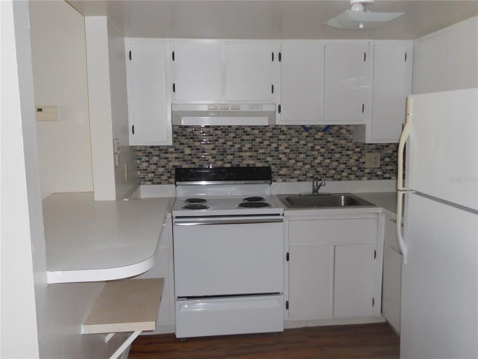 For Rent: $1,225 (1 beds, 1 baths, 607 Square Feet)