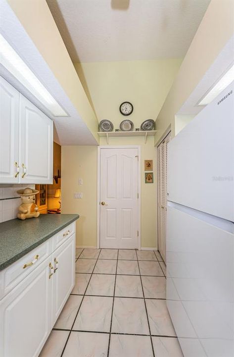 For Sale: $369,900 (2 beds, 2 baths, 1735 Square Feet)